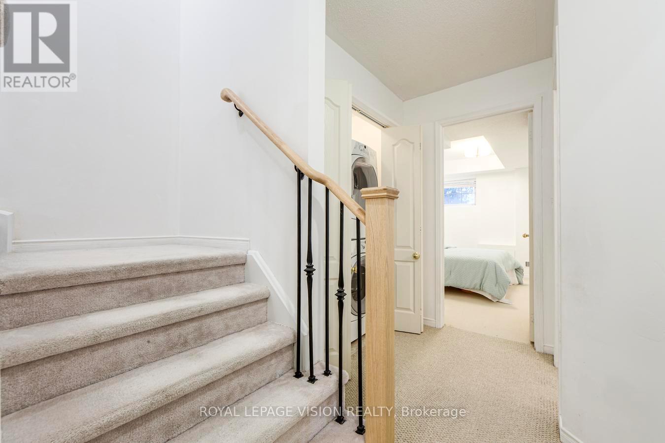 447 White's Hill Avenue, Markham, Ontario  L6B 0J7 - Photo 40 - N12465954