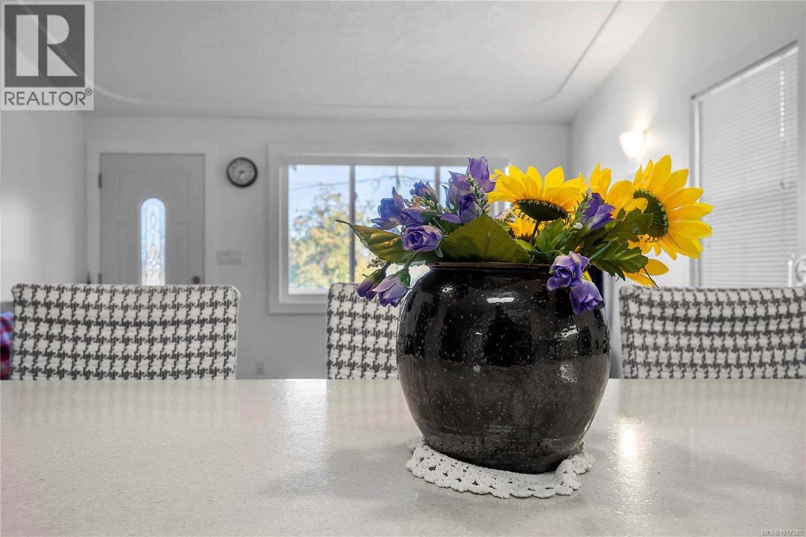 240 View St, Nanaimo, British Columbia  V9R 4N7 - Photo 8 - 1017589