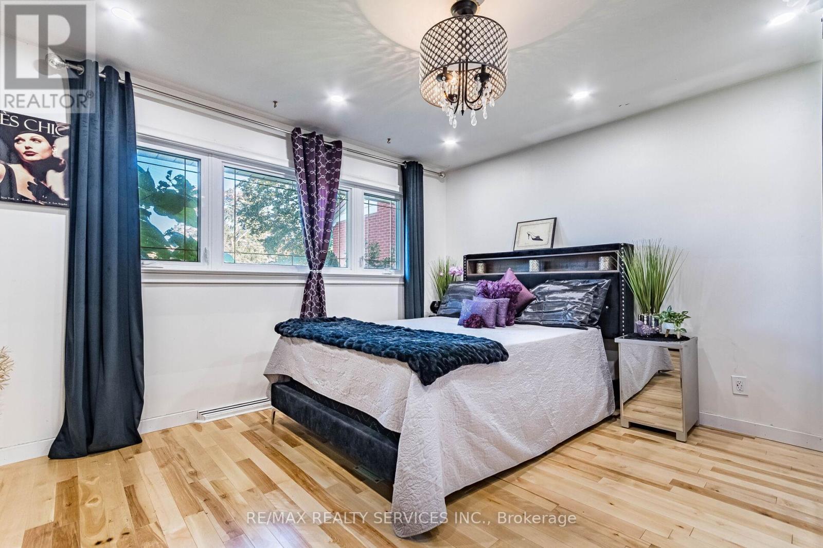 107 Weber Street S, Waterloo, Ontario  N2J 2A4 - Photo 16 - X12467243