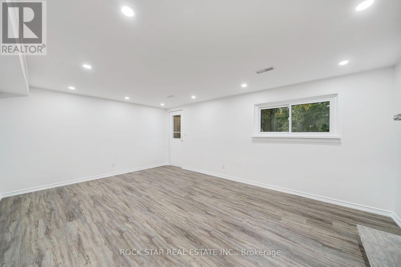 15 Heritage Court, St. Catharines, Ontario  L2S 3H7 - Photo 29 - X12467247
