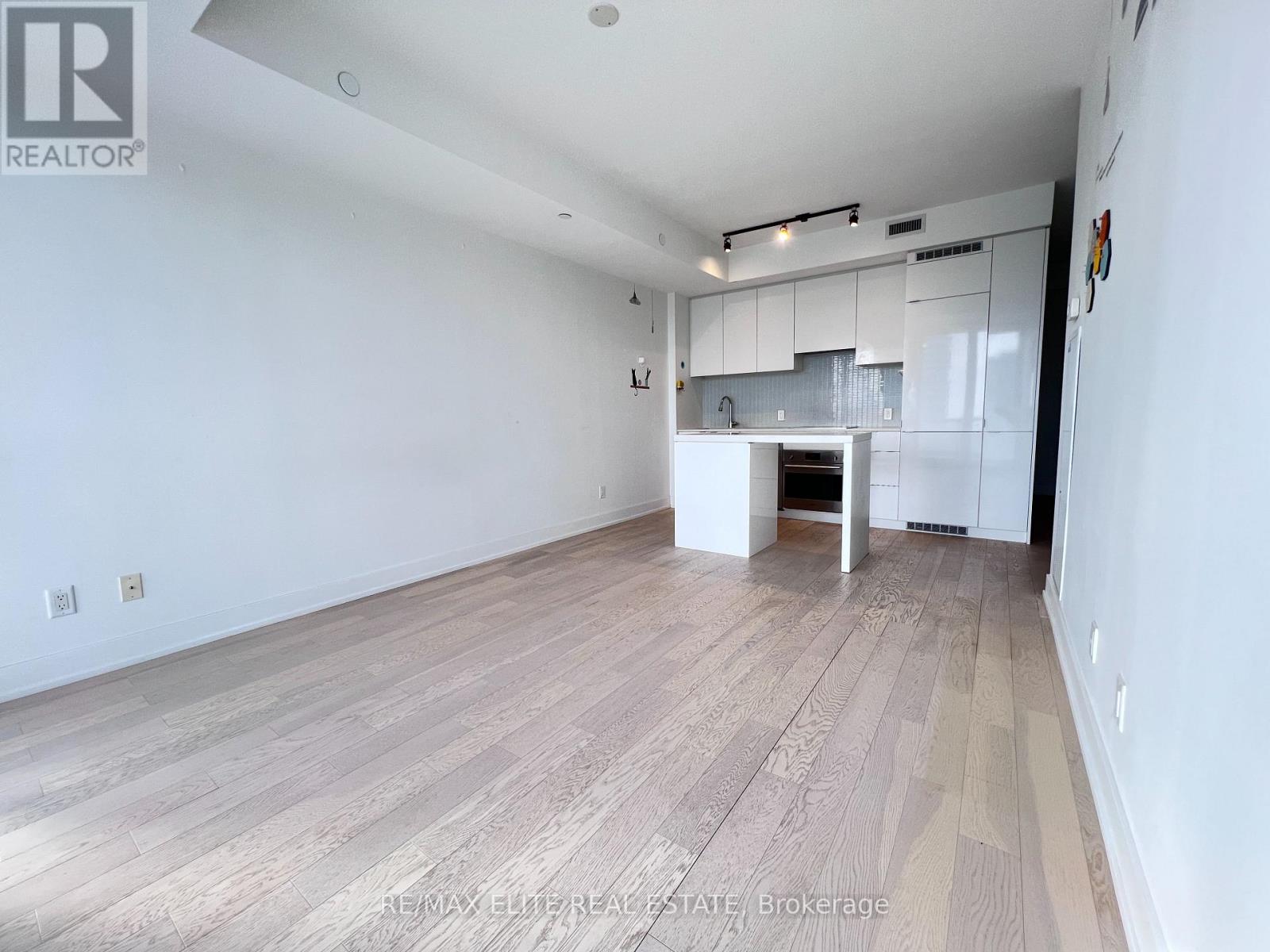 3209 - 7 Grenville Street, Toronto, Ontario  M4Y 1A1 - Photo 3 - C12467267
