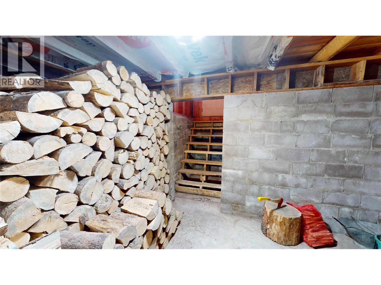 8773 Tamarack Street, Canal Flats, British Columbia  V0B 1B0 - Photo 36 - 10365944