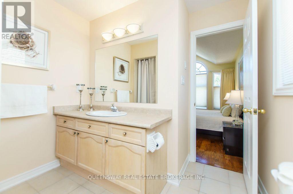 83 Floyd Avenue, Toronto, Ontario  M4K 2B3 - Photo 21 - E12467258