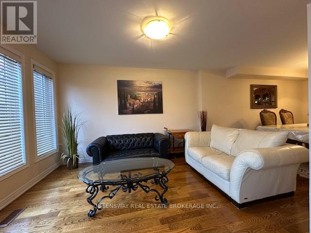 83 Floyd Avenue, Toronto, Ontario  M4K 2B3 - Photo 9 - E12467258