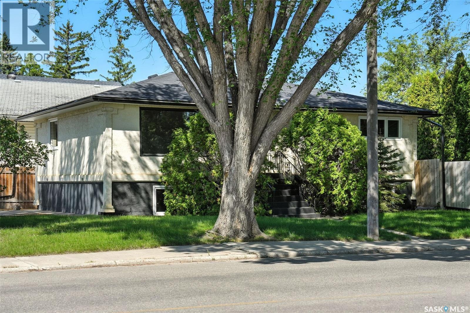 2616 20th Street W, Saskatoon, Saskatchewan  S7M 1B6 - Photo 3 - SK021058