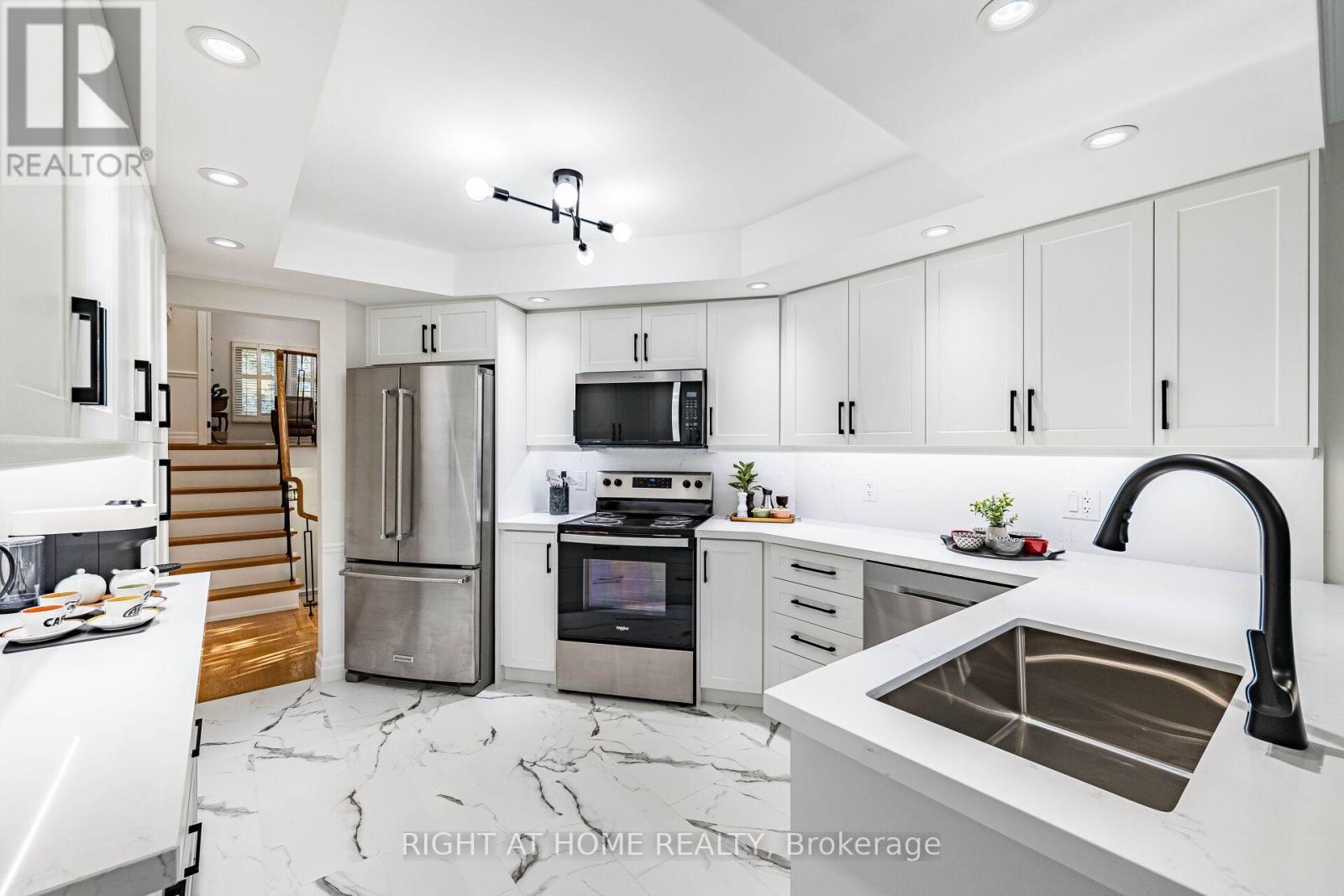 51 Redwood Lane, Markham, Ontario  L3R 3Z1 - Photo 15 - N12467262