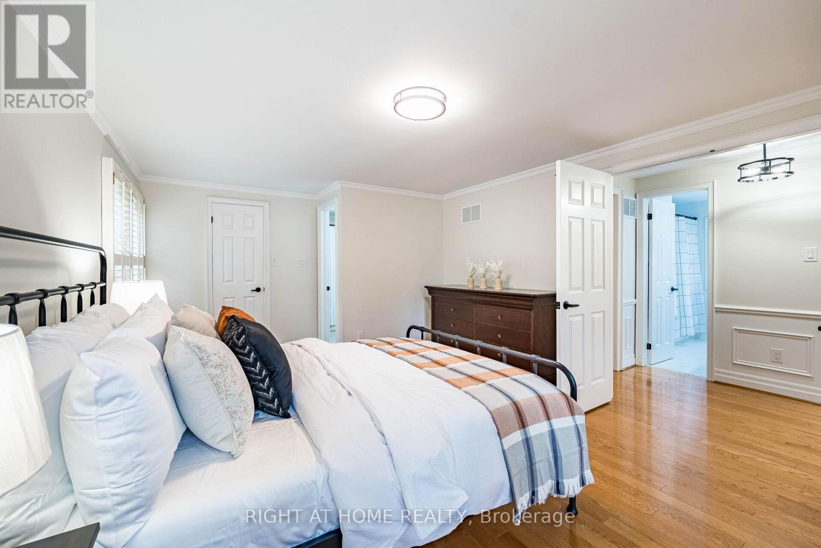 51 Redwood Lane, Markham, Ontario  L3R 3Z1 - Photo 23 - N12467262