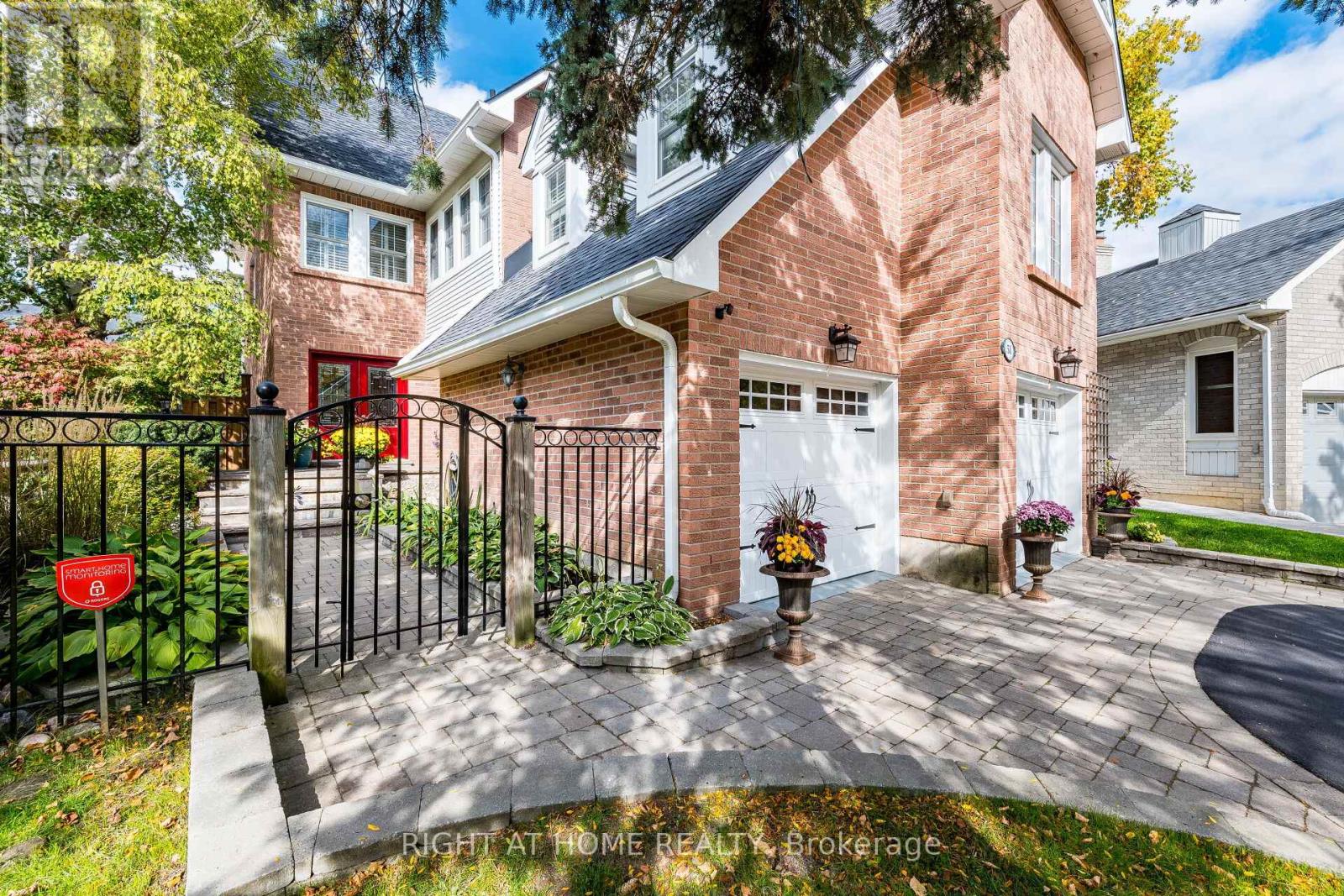 51 Redwood Lane, Markham, Ontario  L3R 3Z1 - Photo 4 - N12467262