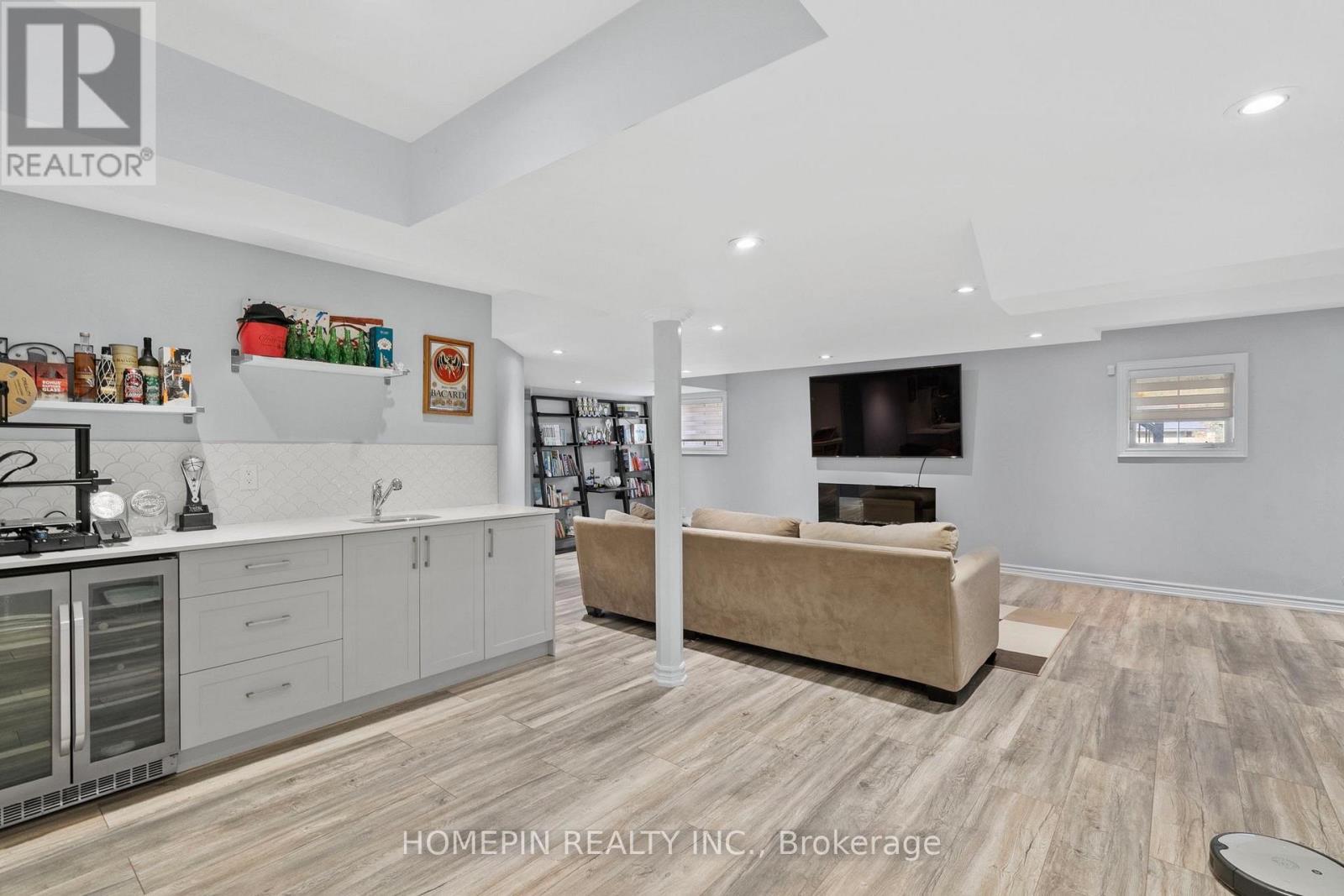 201 Gar Lehman Avenue, Whitchurch-Stouffville, Ontario  L4A 1V6 - Photo 32 - N12467195
