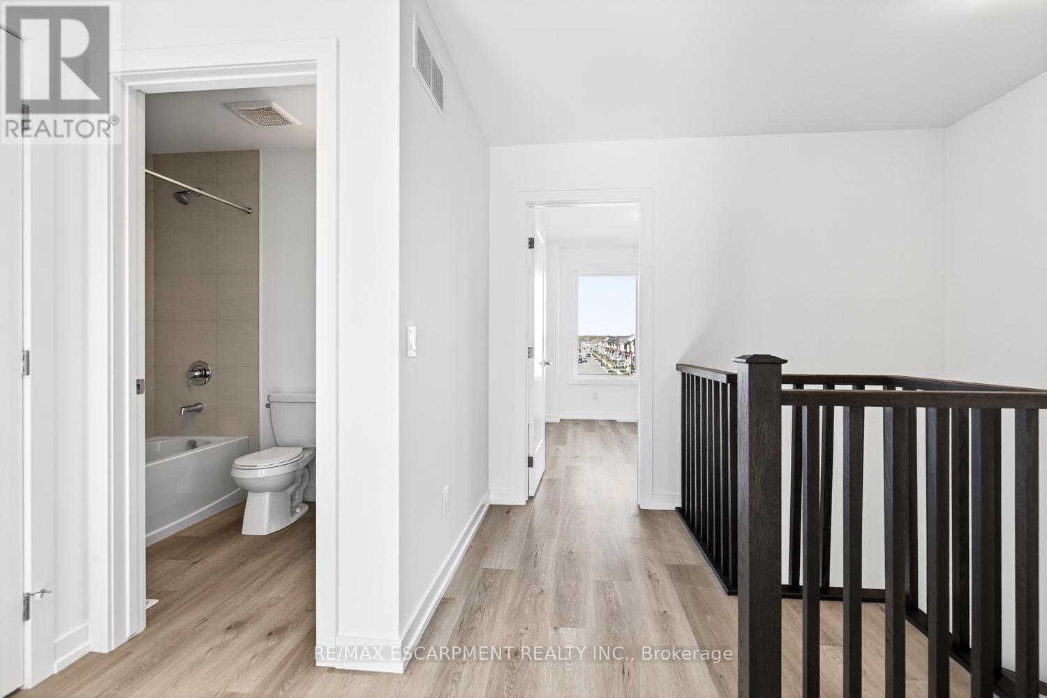 33 - 70 Kenesky Drive, Hamilton, Ontario  L0R 2H7 - Photo 25 - X12467257