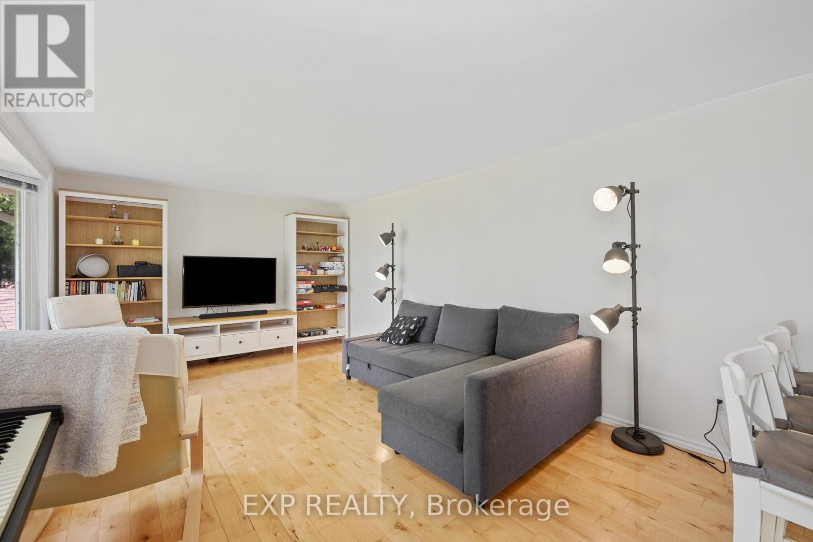 568 Mallard Circle, Selwyn, Ontario  K0L 1T0 - Photo 14 - X12467264