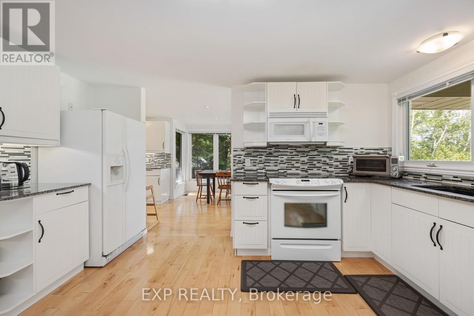 568 Mallard Circle, Selwyn, Ontario  K0L 1T0 - Photo 8 - X12467264