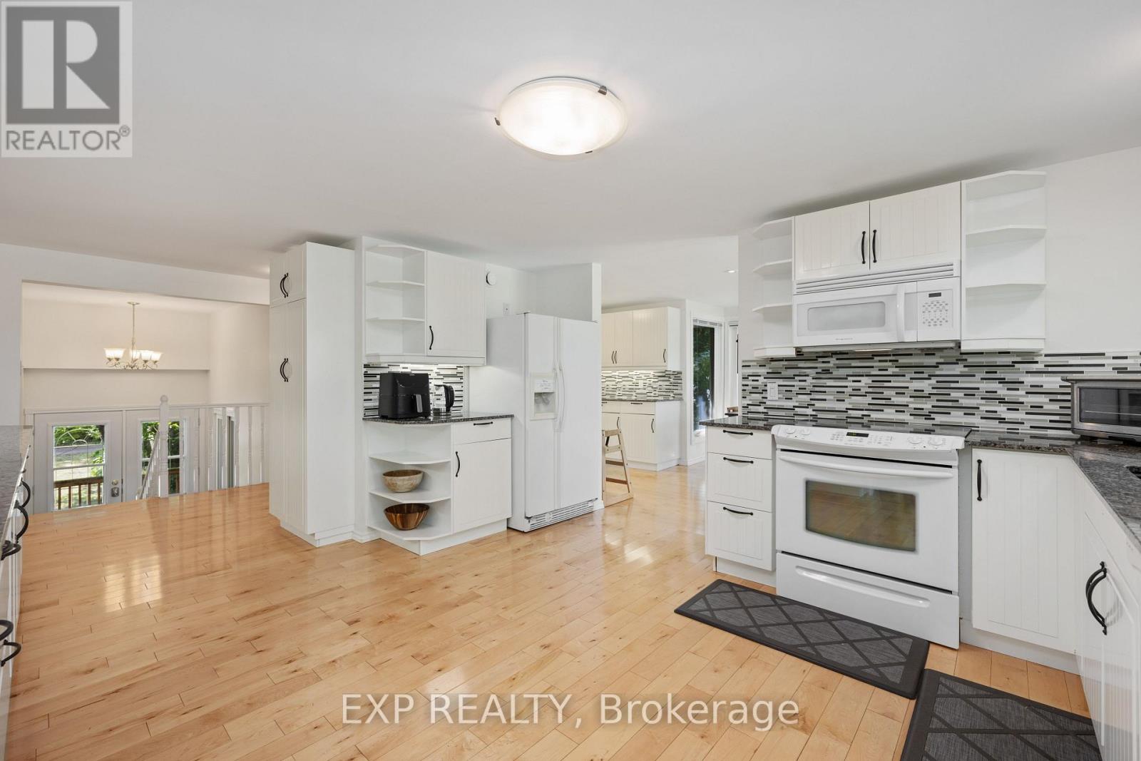 568 Mallard Circle, Selwyn, Ontario  K0L 1T0 - Photo 9 - X12467264
