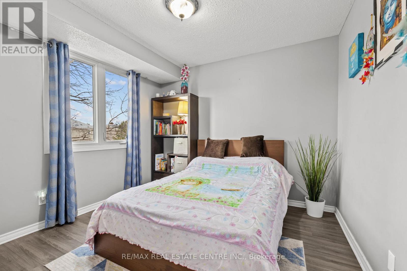 35 Jackson Court, Ottawa, Ontario  K2K 1B6 - Photo 19 - X12467271