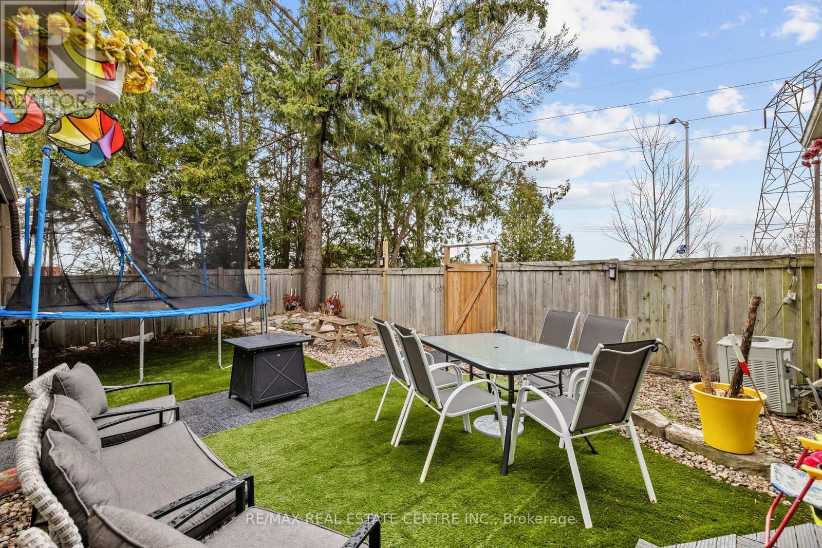 35 Jackson Court, Ottawa, Ontario  K2K 1B6 - Photo 27 - X12467271
