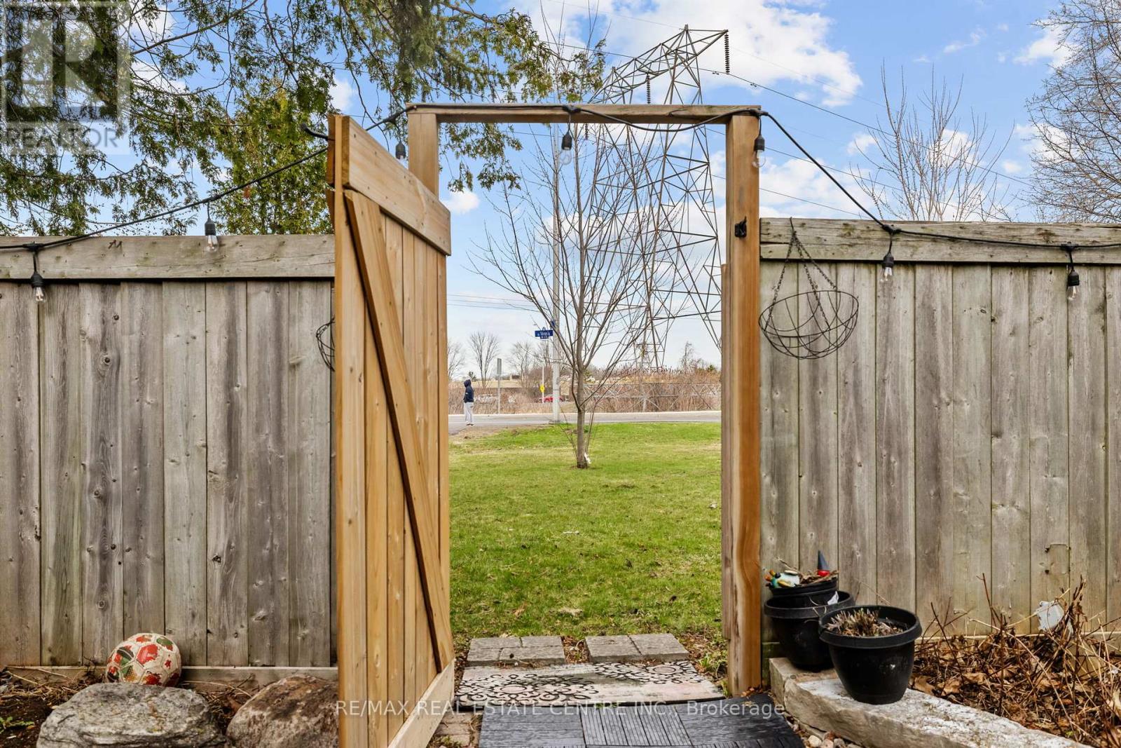 35 Jackson Court, Ottawa, Ontario  K2K 1B6 - Photo 29 - X12467271