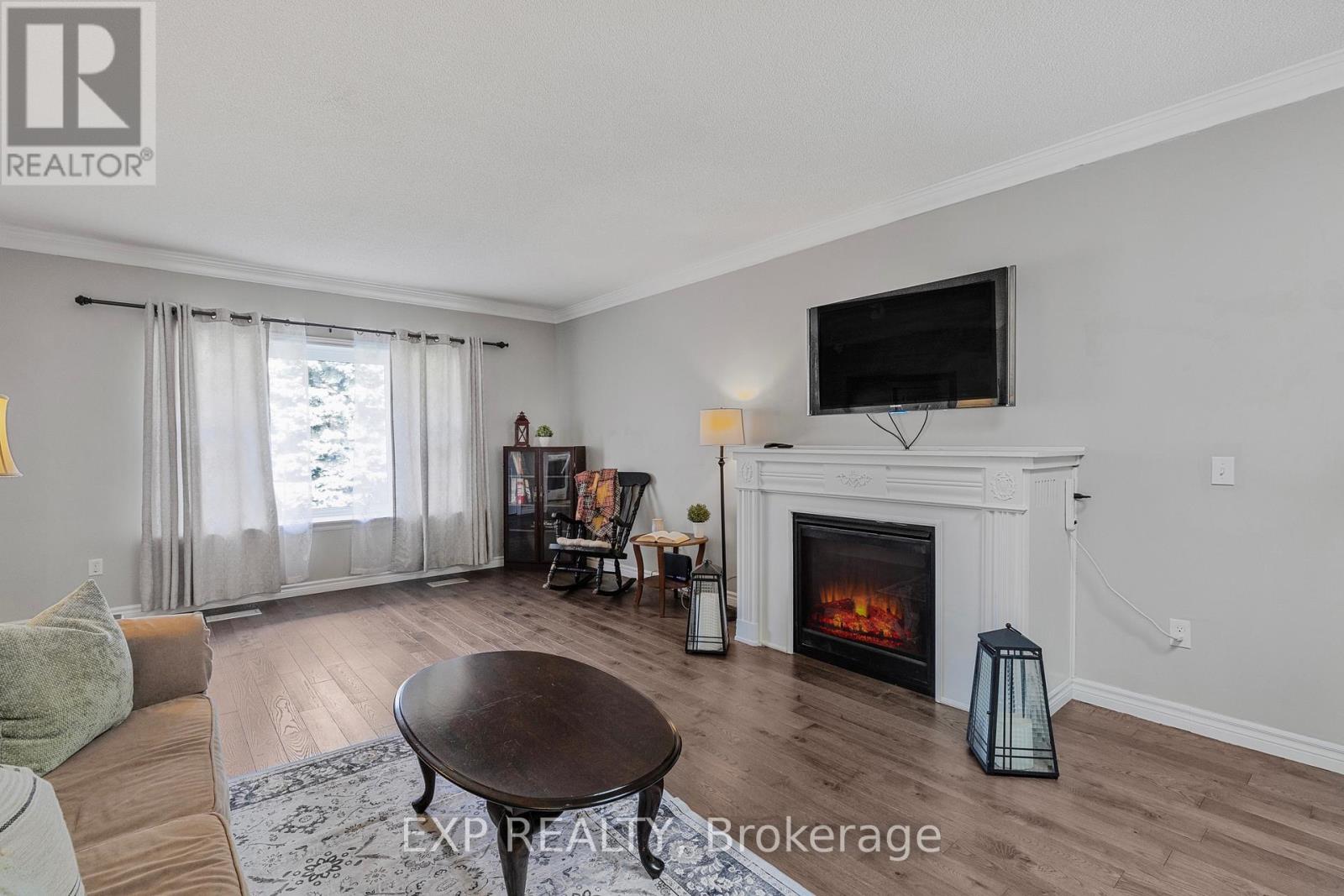119 Franklyn Street, Shelburne, Ontario  L0N 1S4 - Photo 4 - X12467280