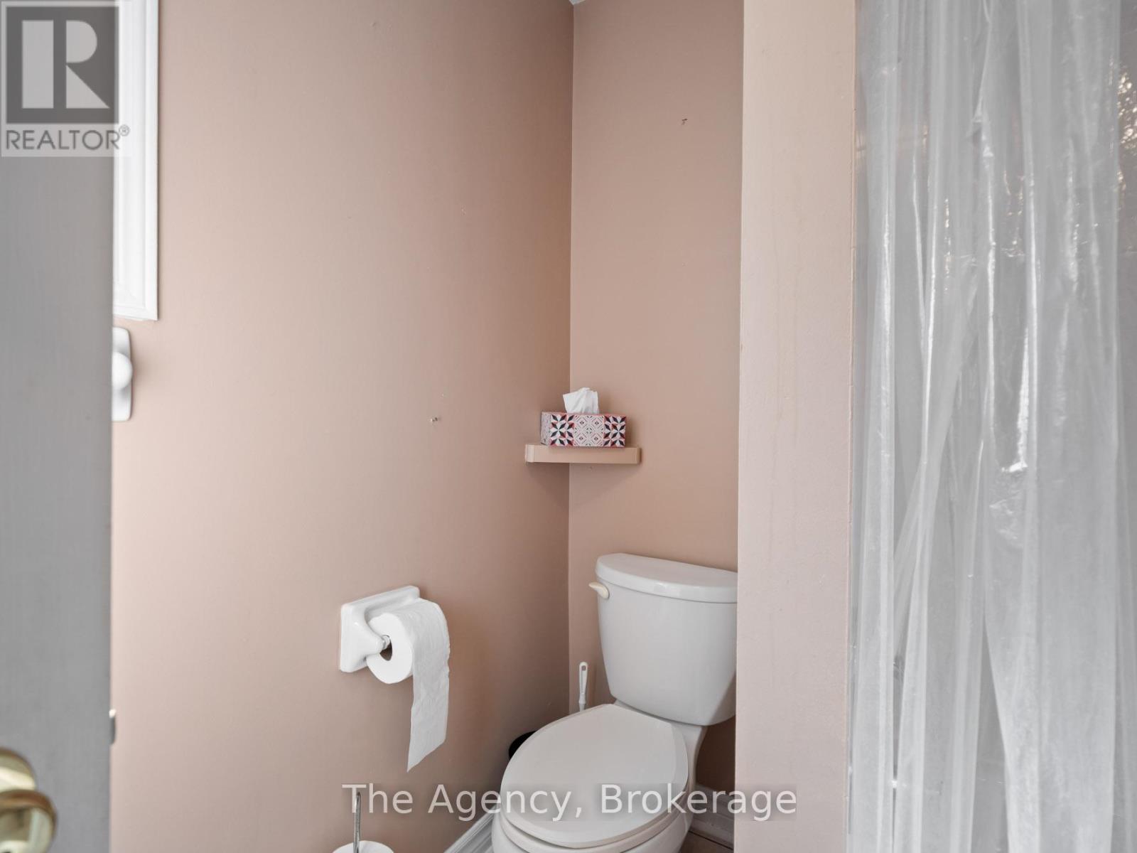 105 Calla Terrace, Welland, Ontario  L3C 7C2 - Photo 20 - X12467286