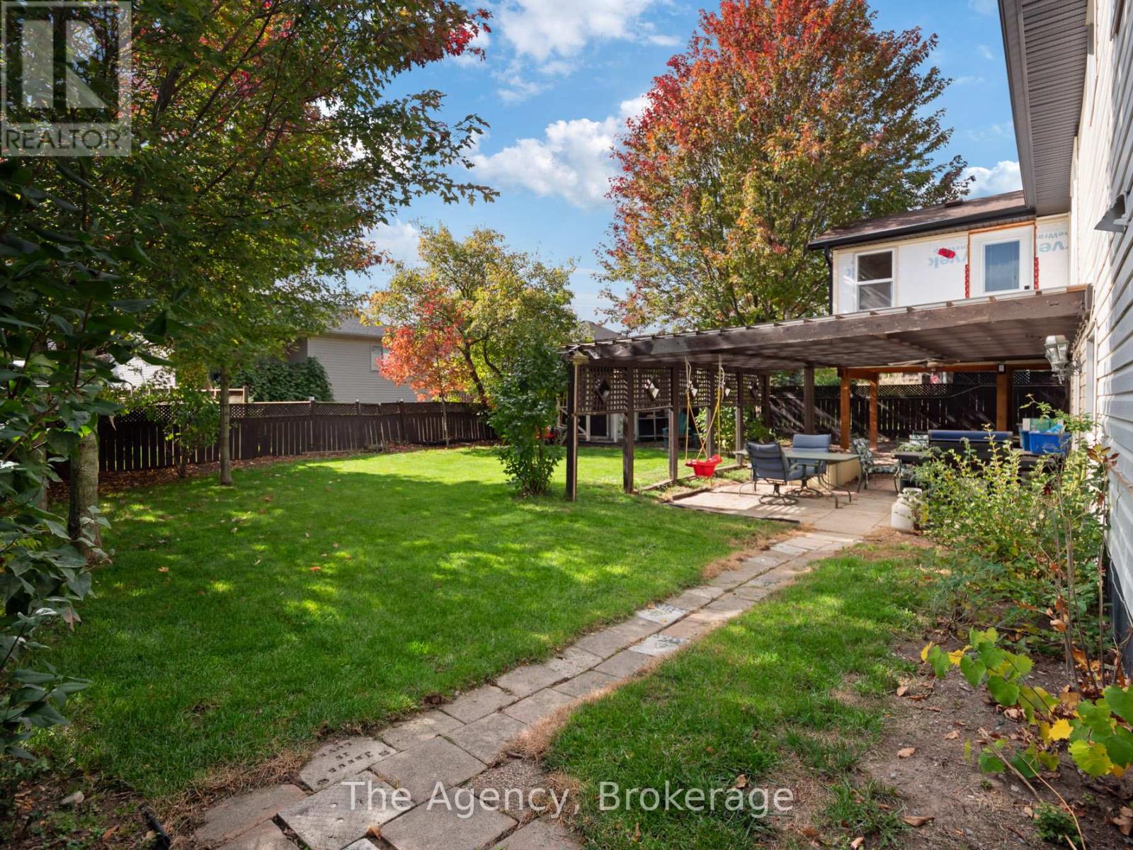 105 Calla Terrace, Welland, Ontario  L3C 7C2 - Photo 42 - X12467286