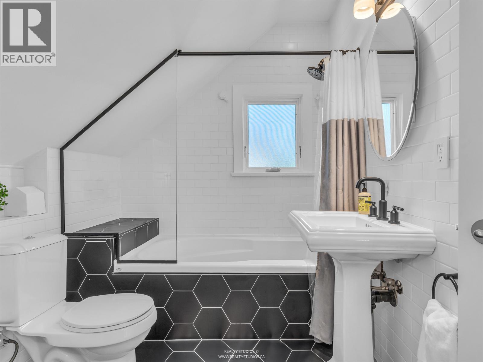 91 E 27th Avenue, Vancouver, British Columbia  V5V 2K2 - Photo 12 - R3059441