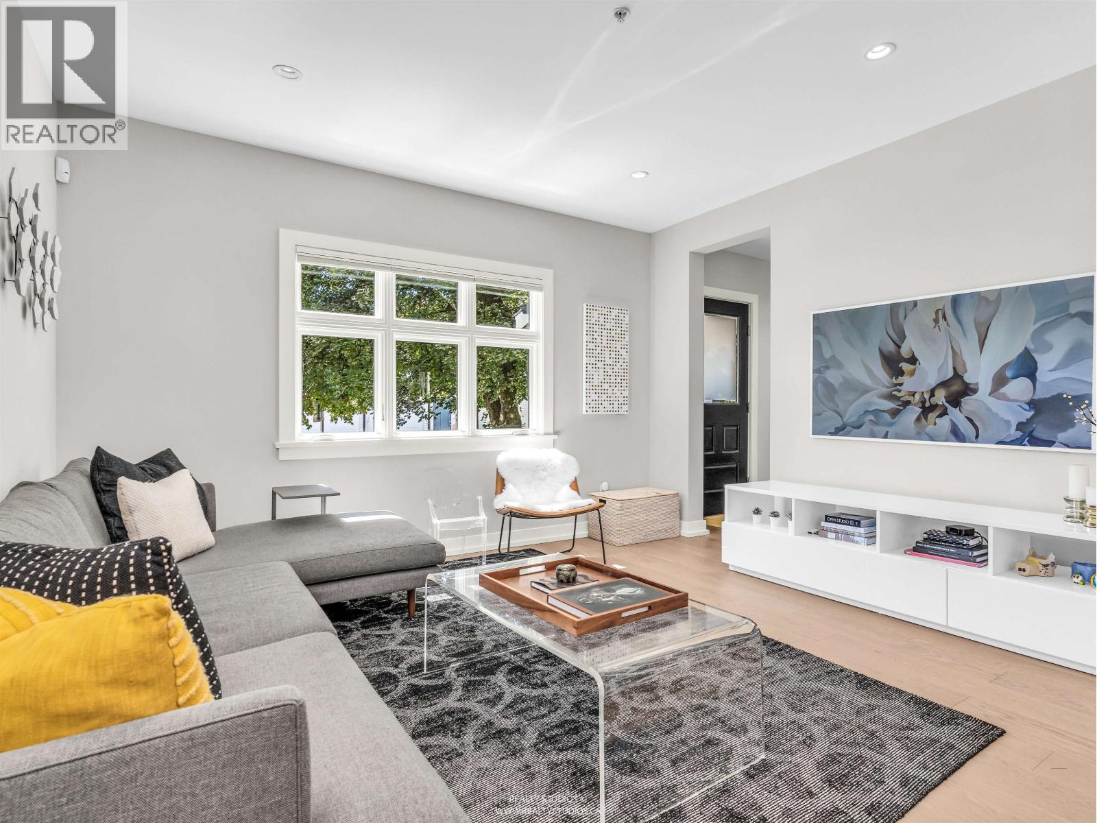 91 E 27th Avenue, Vancouver, British Columbia  V5V 2K2 - Photo 3 - R3059441