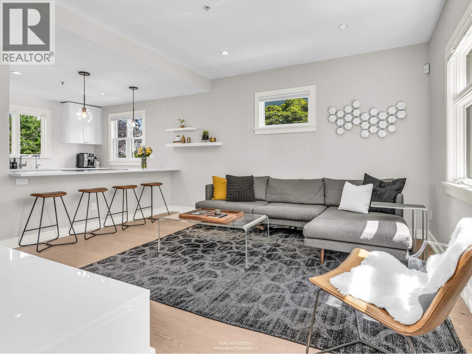 91 E 27th Avenue, Vancouver, British Columbia  V5V 2K2 - Photo 5 - R3059441