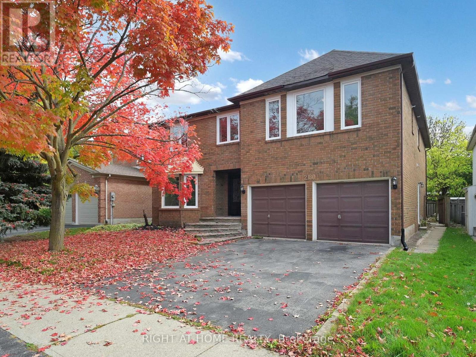 2180 LUMBERMAN LANE, Oakville, Ontario
