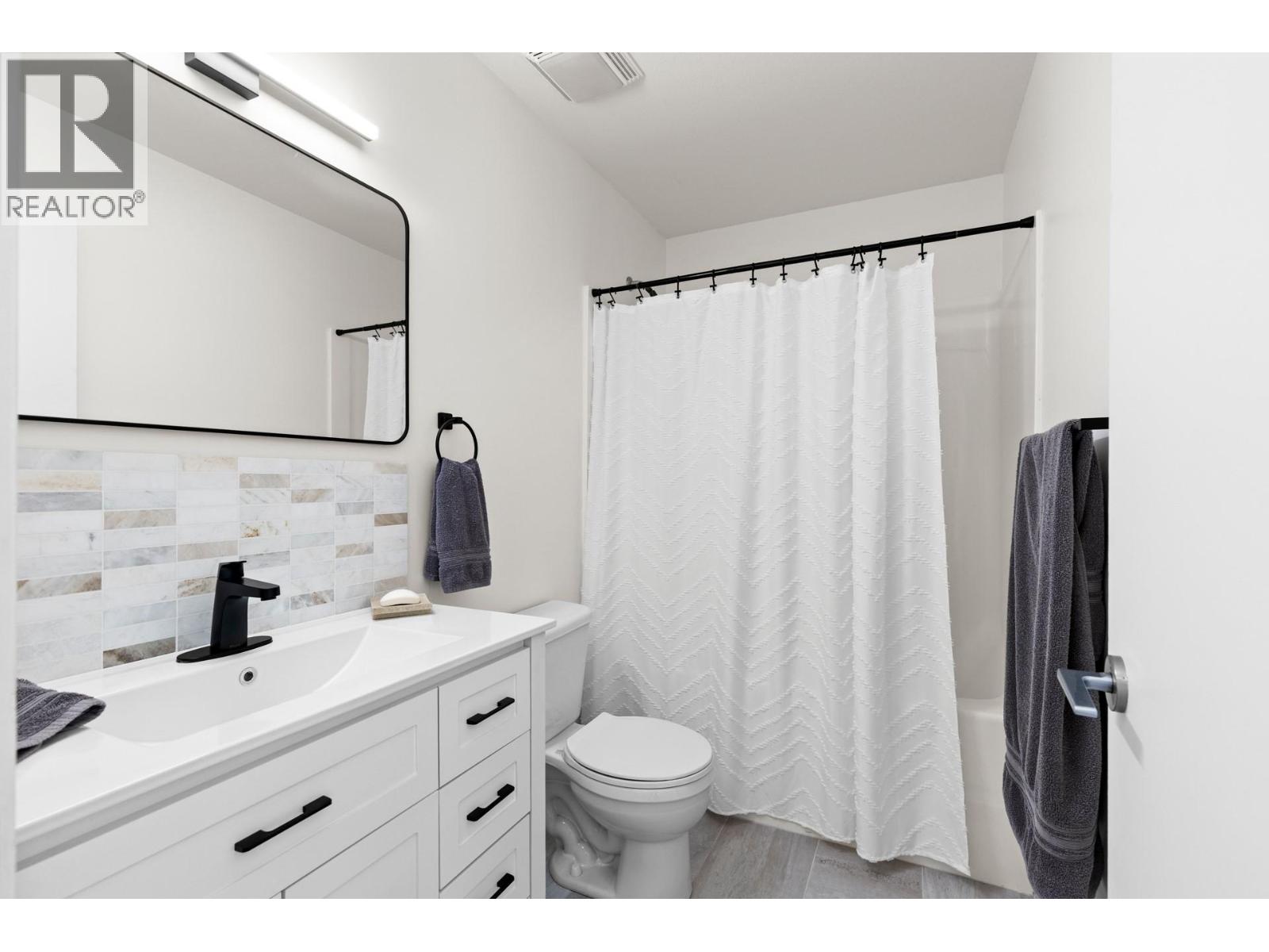 898 Paret Crescent, Kelowna, British Columbia  V1W 4X8 - Photo 47 - 10365802