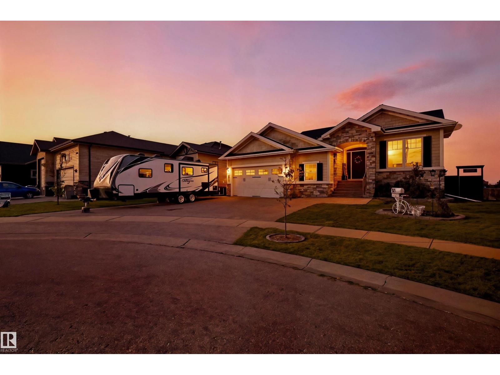 10504 103 Av, Morinville, Alberta  T8R 0E7 - Photo 2 - E4462429
