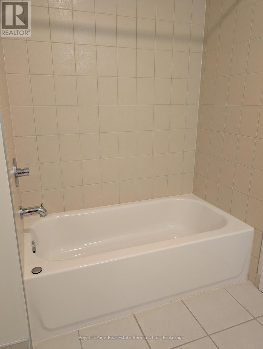 213 - 8 Trent Avenue, Toronto, Ontario  M4C 0A6 - Photo 14 - E12467297