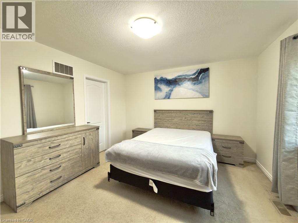 386 Grovehill Crescent Unit# Main Floor, Kitchener, Ontario  N2R 0L5 - Photo 14 - 40779119