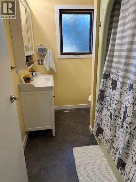 75 Oxford Road W, Lethbridge, Alberta  T1K 4V6 - Photo 21 - A2264843