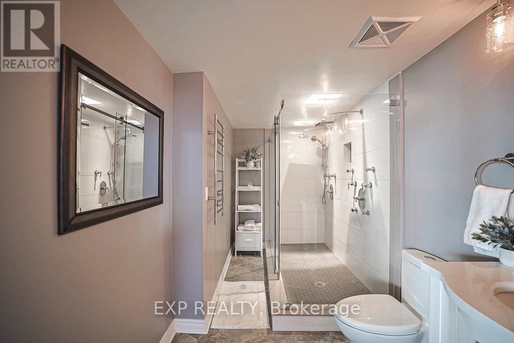 2304 - 155 Legion Road N, Toronto, Ontario  M8Y 0A7 - Photo 16 - W12464643