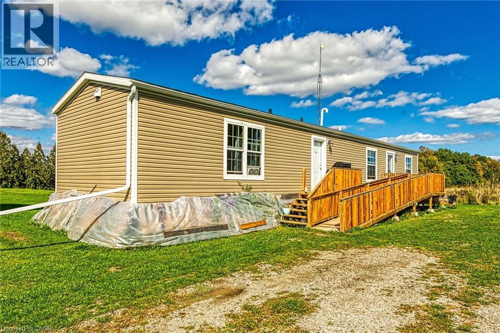 162 Young Road, Dunnville, Ontario  N1A 2W7 - Photo 2 - 40779875