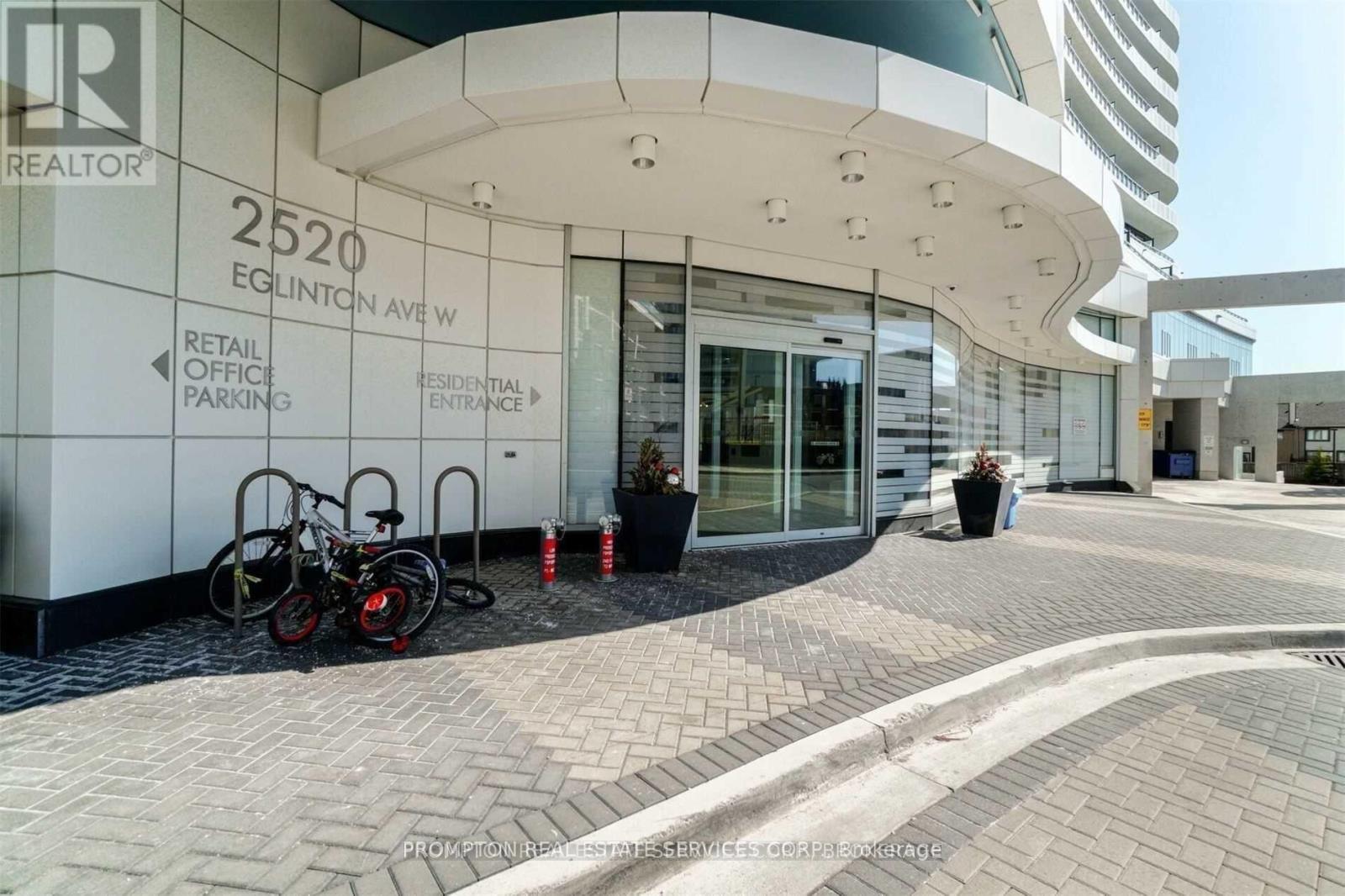 802 - 2520 Eglinton Avenue W, Mississauga, Ontario  L5M 0Y4 - Photo 17 - W12467293