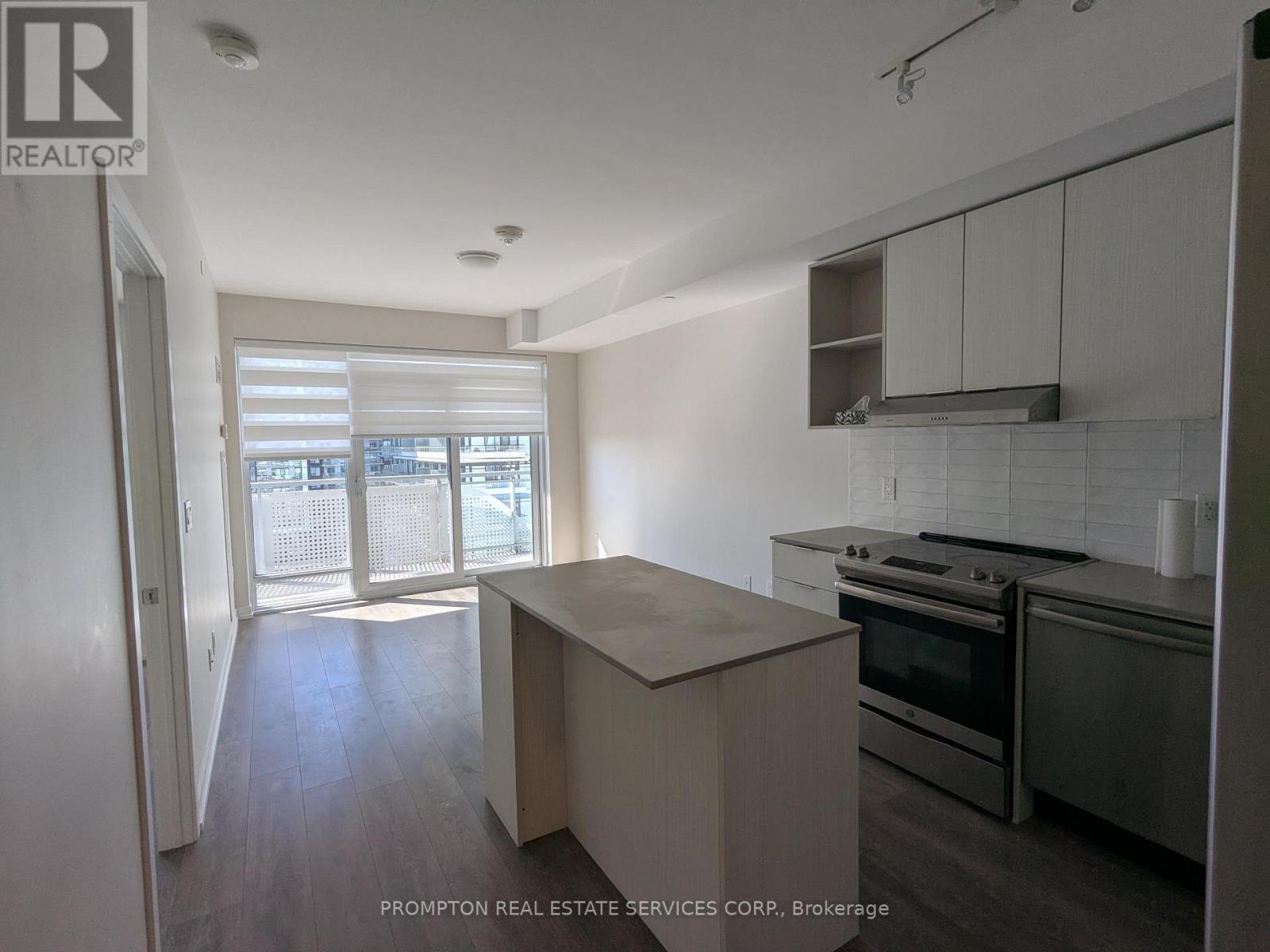 802 - 2520 Eglinton Avenue W, Mississauga, Ontario  L5M 0Y4 - Photo 7 - W12467293