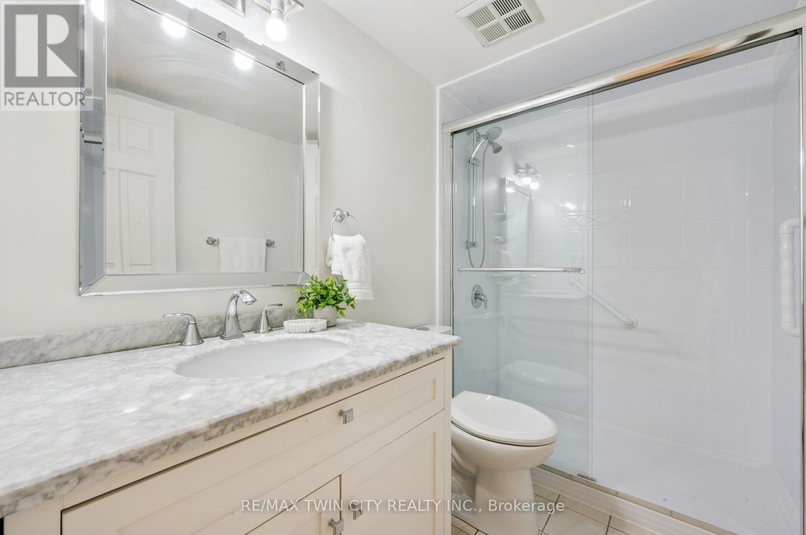 401 - 2121 Lakeshore Road, Burlington, Ontario  L7R 1C9 - Photo 22 - W12467298