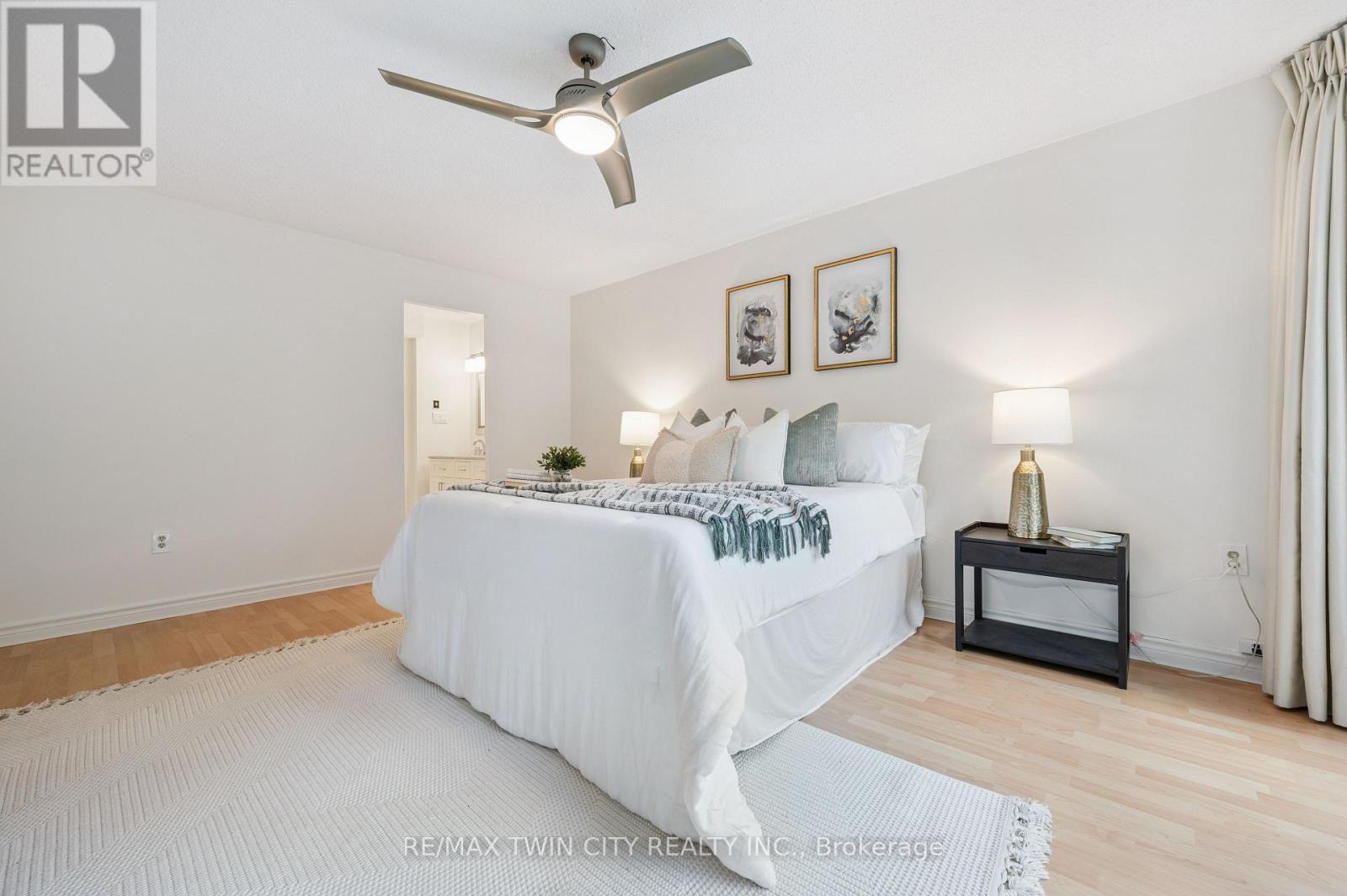 401 - 2121 Lakeshore Road, Burlington, Ontario  L7R 1C9 - Photo 28 - W12467298