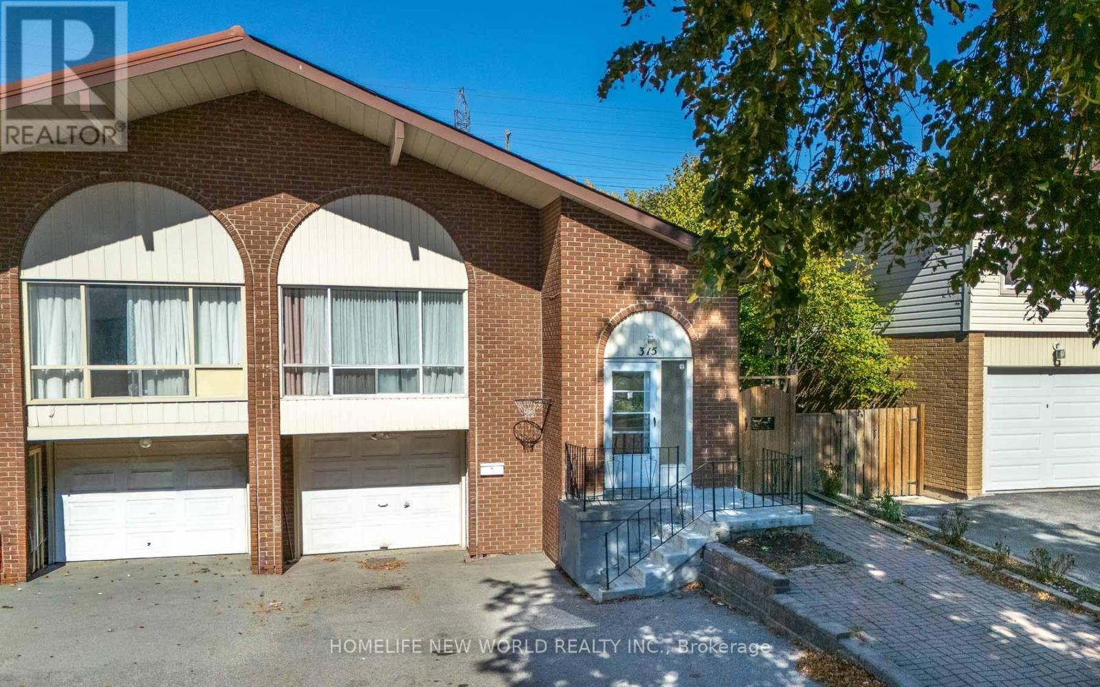 UPPER - 315 APACHE TRAIL, Toronto, Ontario