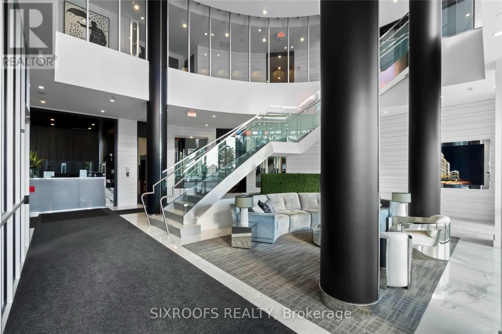 535 - 9471 Yonge Street, Richmond Hill, Ontario  L4C 1V4 - Photo 3 - N12467311