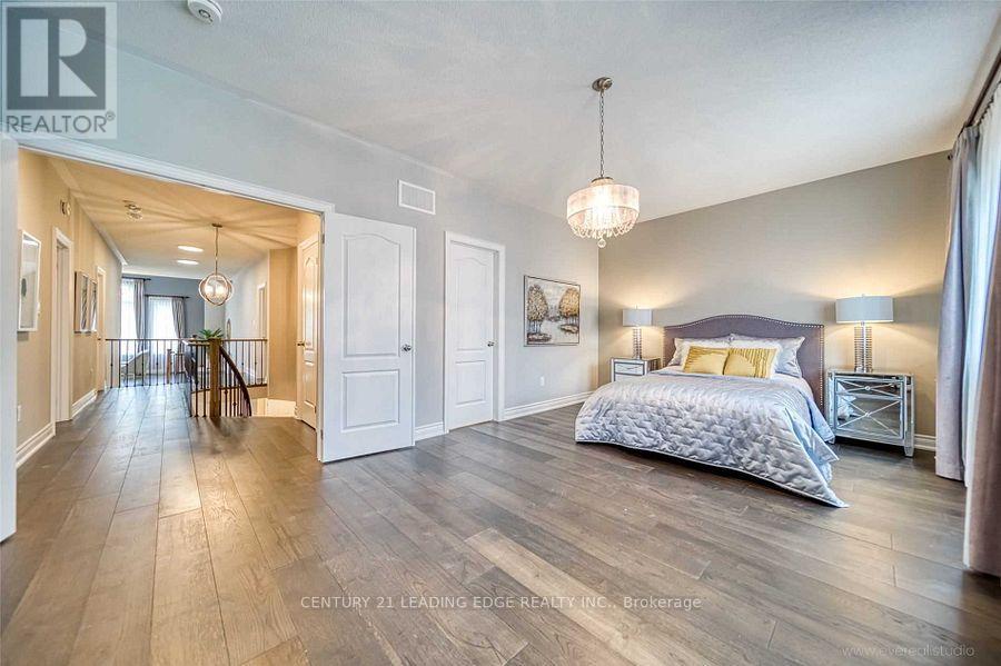 845 Langford Boulevard, Bradford West Gwillimbury (Bradford), Ontario  L3Z 2A4 - Photo 8 - N12467320