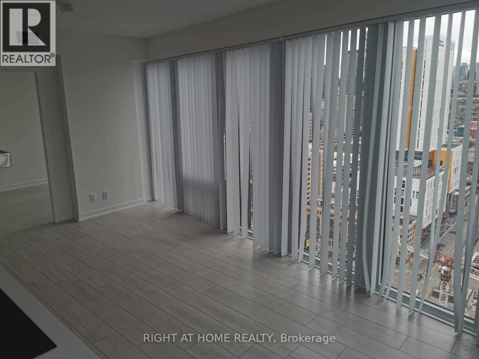 Ph211 - 60 Shuter Street, Toronto, Ontario  M5B 1A8 - Photo 3 - C12467333