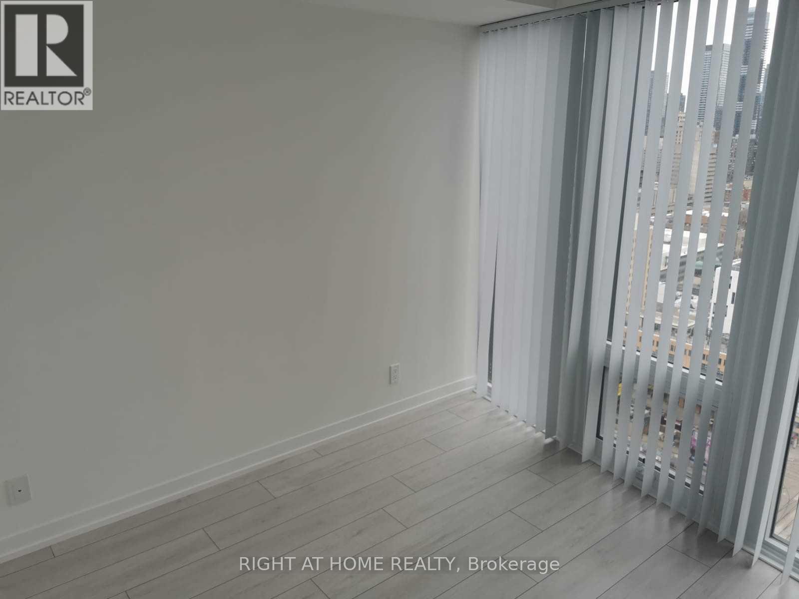 Ph211 - 60 Shuter Street, Toronto, Ontario  M5B 1A8 - Photo 6 - C12467333