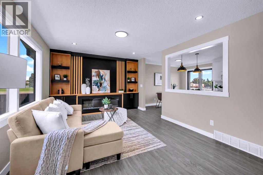 951 Maitland Way Ne, Calgary, Alberta  T2A 5M8 - Photo 3 - A2263789