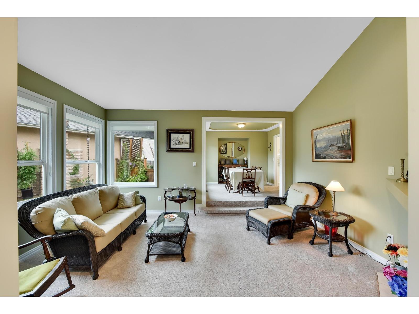 8518 165a Street, Surrey, British Columbia  V4N 3H2 - Photo 4 - R3058370