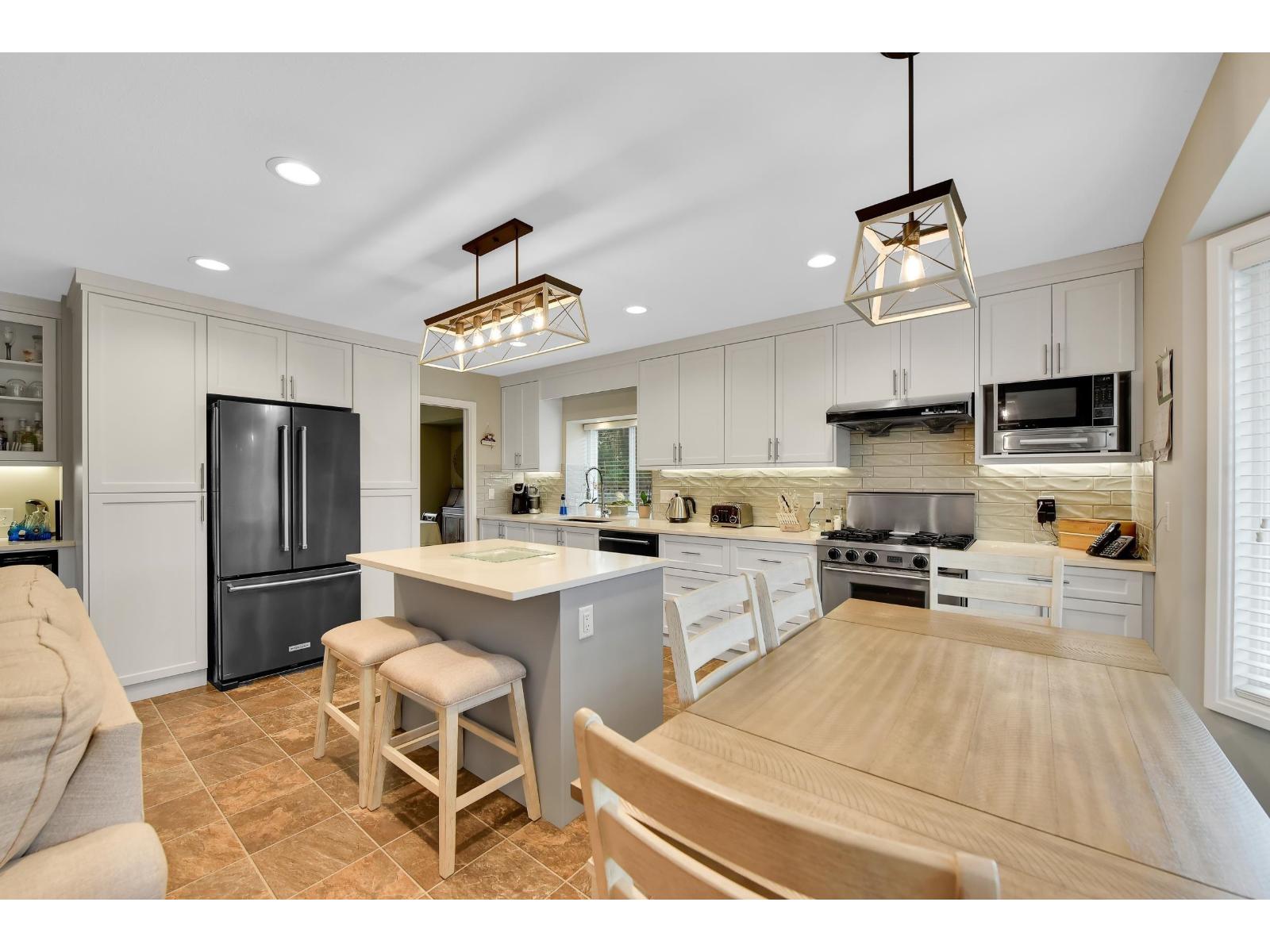 8518 165a Street, Surrey, British Columbia  V4N 3H2 - Photo 13 - R3058370