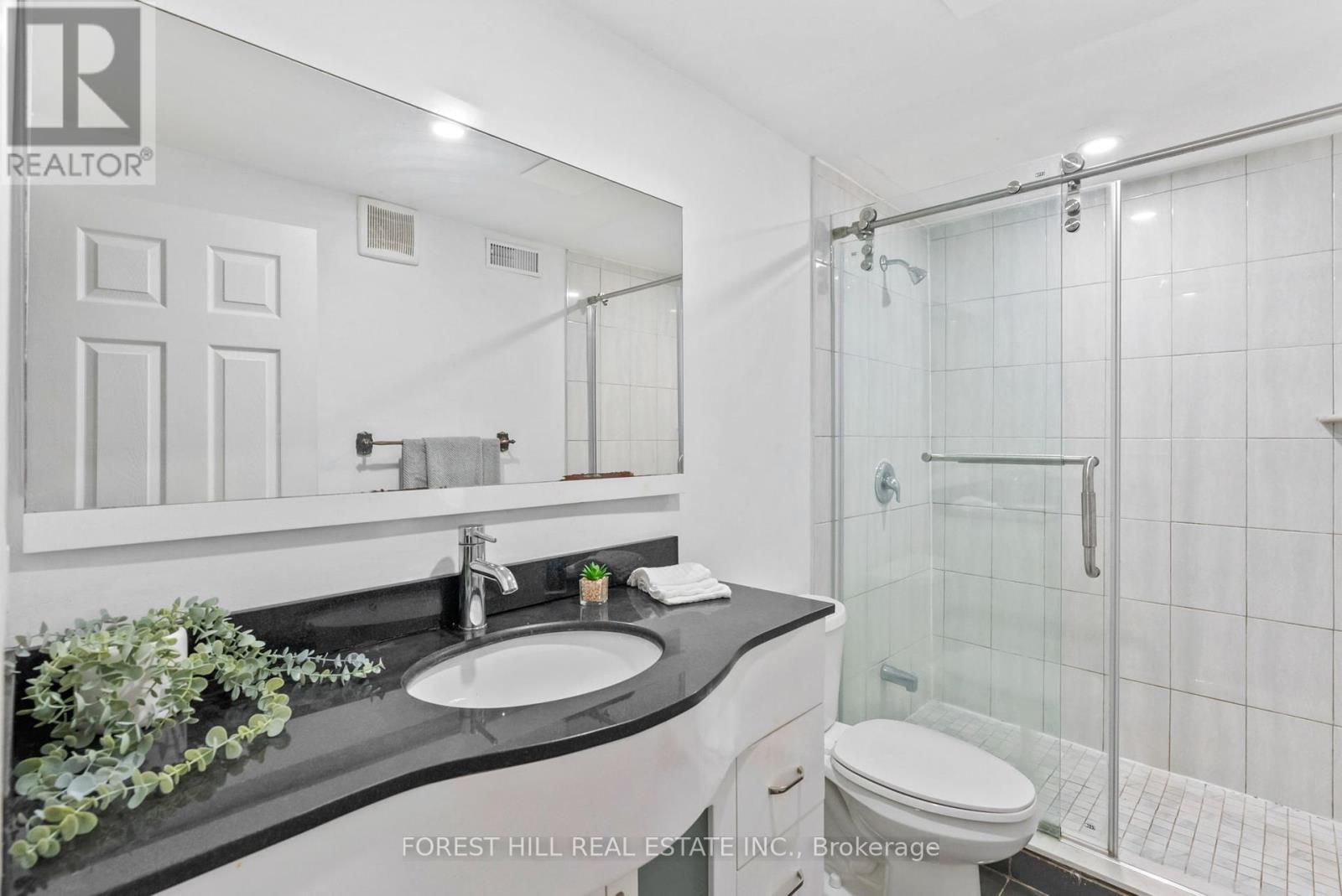 50 Bluebell Crescent, Whitby, Ontario  L1P 1K9 - Photo 34 - E12466679