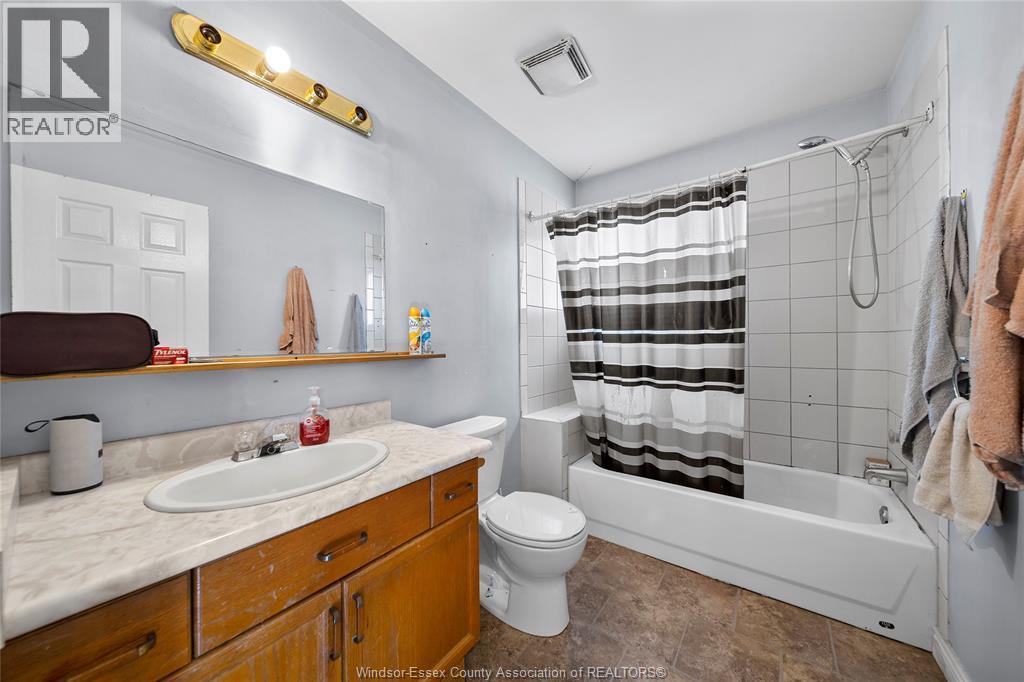 1670 York Street W, Windsor, Ontario  N8X 1G5 - Photo 8 - 25026211