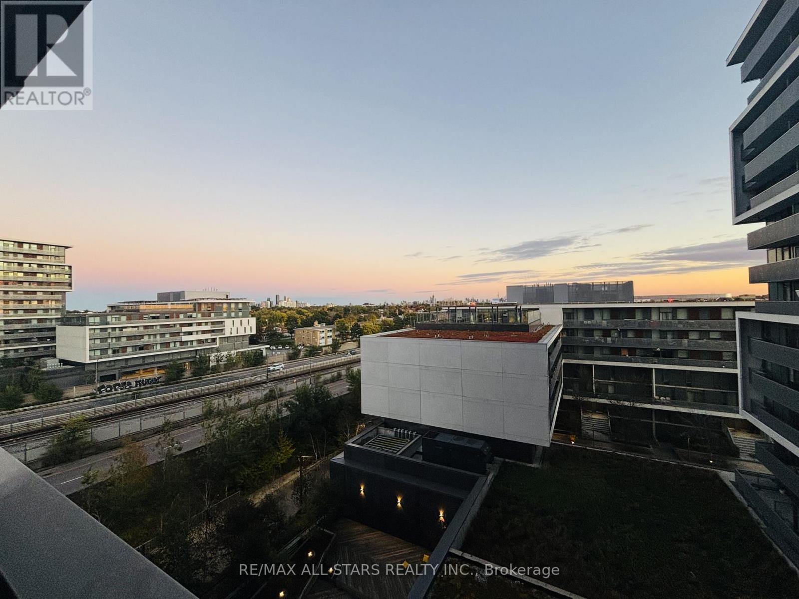 802 - 160 Flemington Road, Toronto, Ontario  M6A 2N9 - Photo 15 - W12467329