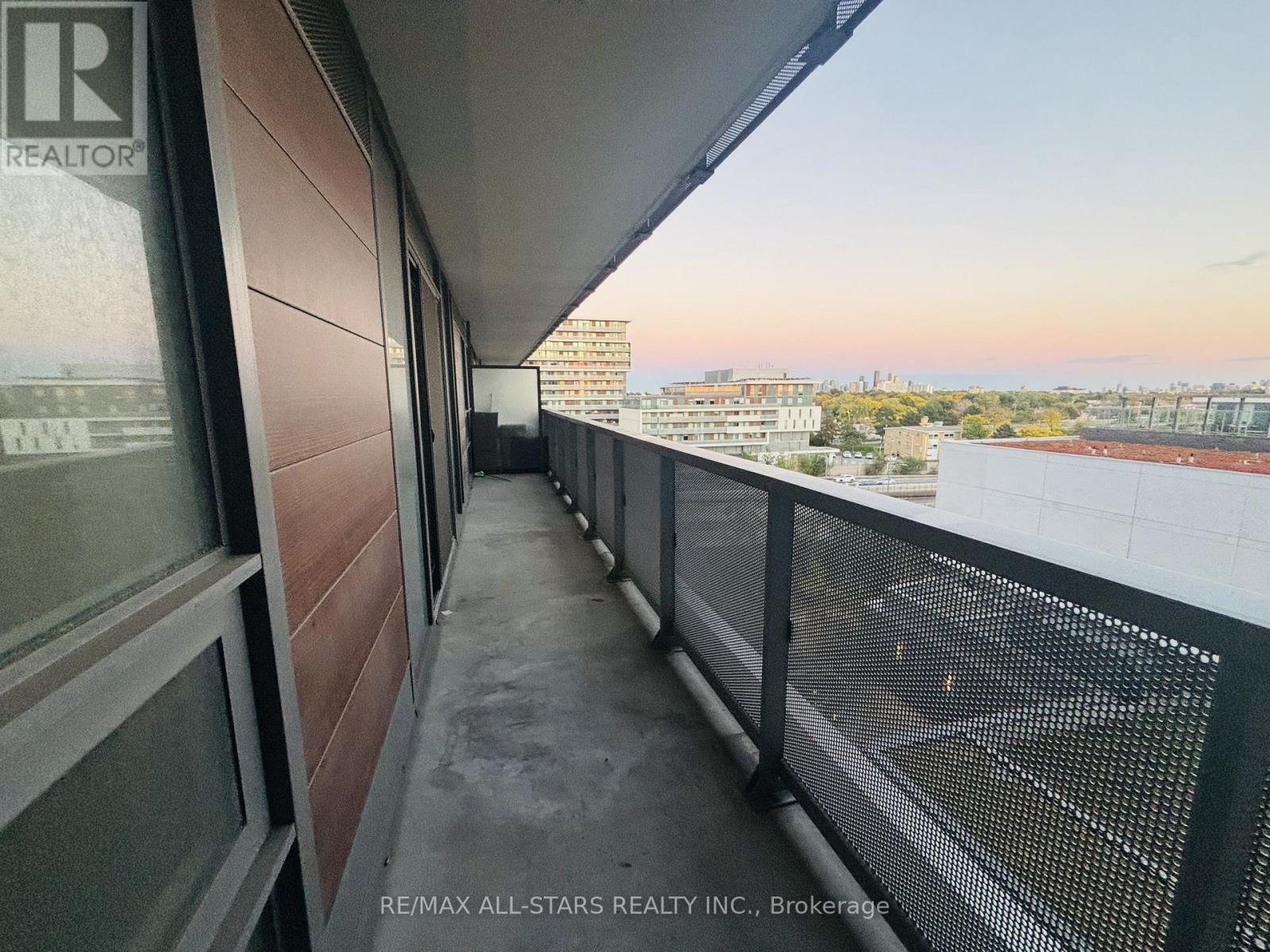 802 - 160 Flemington Road, Toronto, Ontario  M6A 2N9 - Photo 17 - W12467329